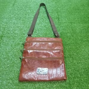 BEVERLY HILLS POLO CLUB Leather Brown Cross Body Purse Handbag